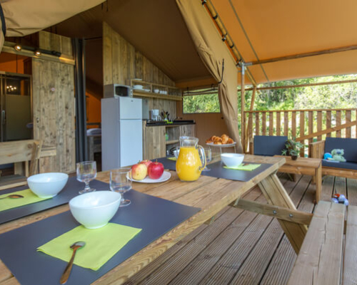 Intérieur D'une Tente, Camping Ciela Village Dans Le Verdon