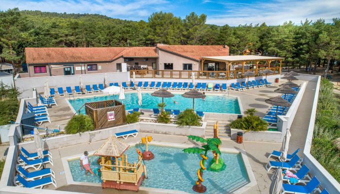 Camping La Farigoulette Ciela Village piscine Saint-Laurent-Du-Verdon