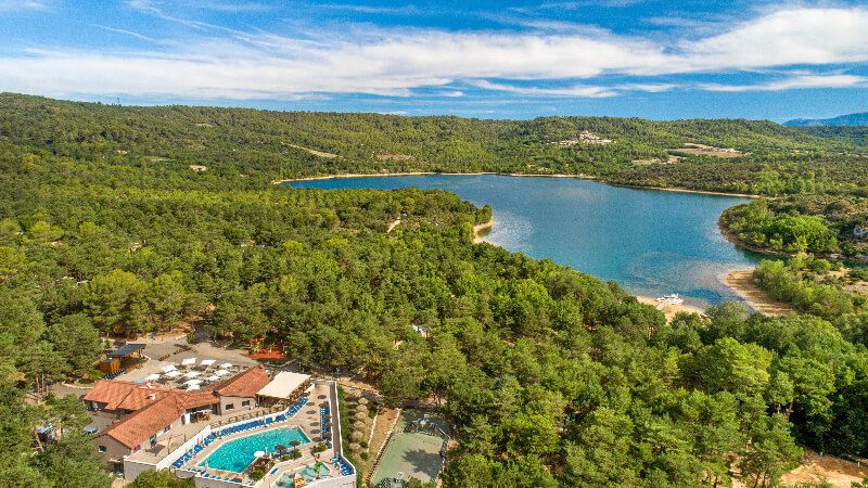 Camping La Farigoulette Ciela Village Saint-Laurent-Du-Verdon accès direct lac